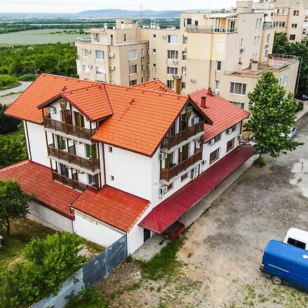 فندق семеен къща тодорови ستارا زاغورا